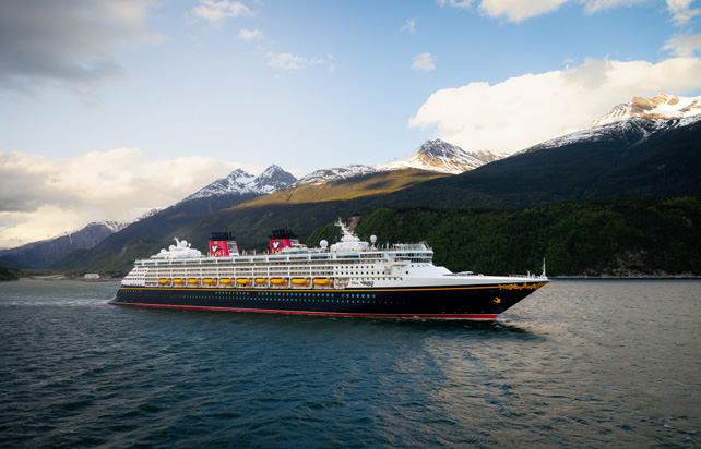Disney Cruise Line Disney Wonder sailing experience